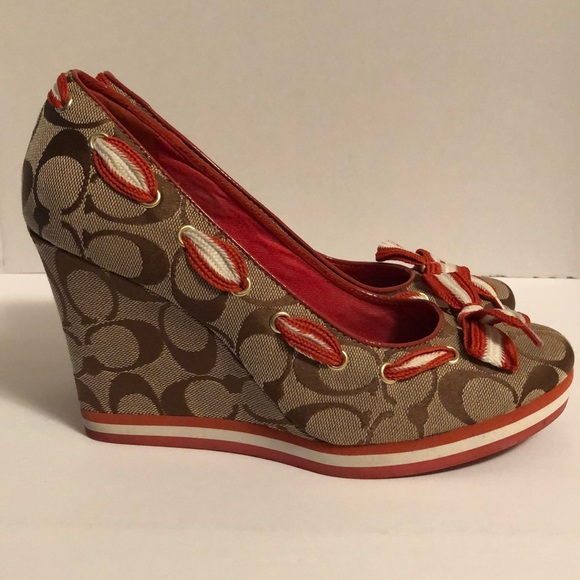 COACH LINEN WEDGE HEEL SHOE - Picture 3 of 8
